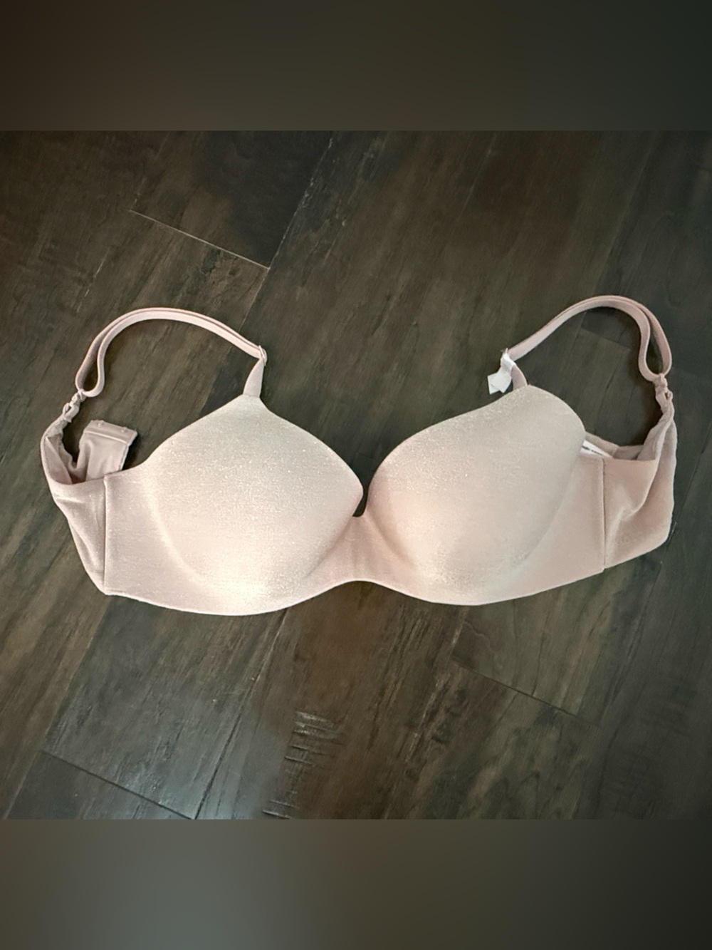NWT Victoria Secret Body by Victoria Lightly Lined 34DD